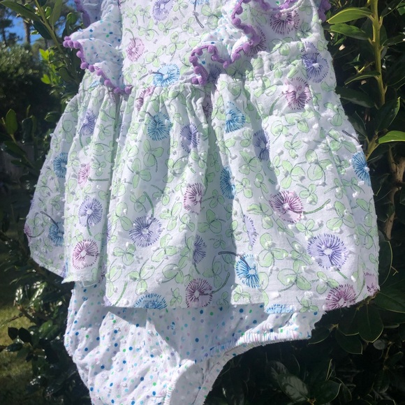 Lightly worn romper style dress Size 2. No damage or stains. Smoke free home. - Picture 3 of 9